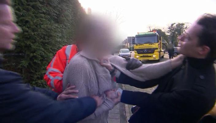 incassobureau binnen zonder kloppen